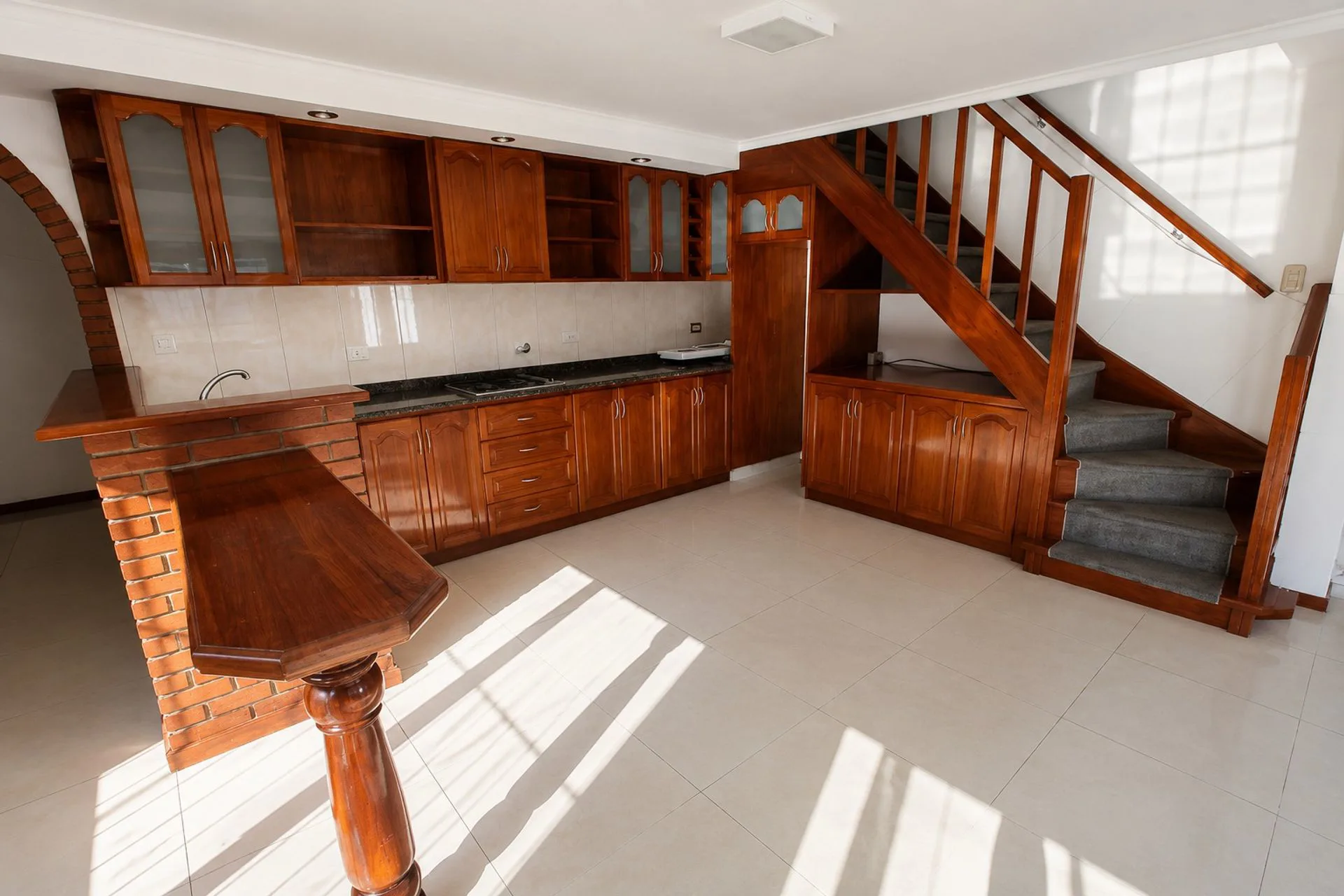 Venta Casa 5 Ambientes San Salvador Apto Credito foto 4