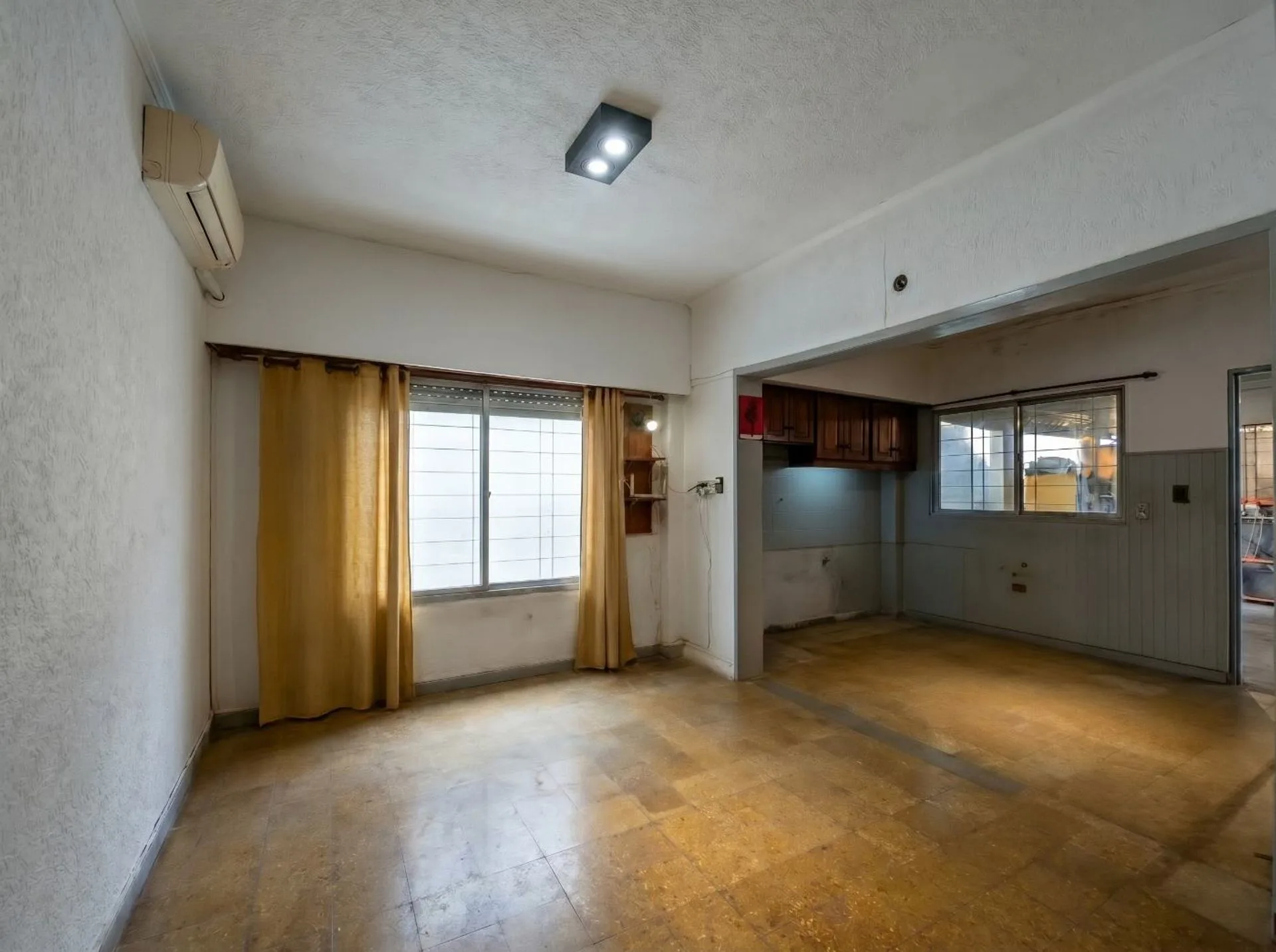 Casa Multifamiliar en Venta en Caseros OPORTUNIDAD foto 5