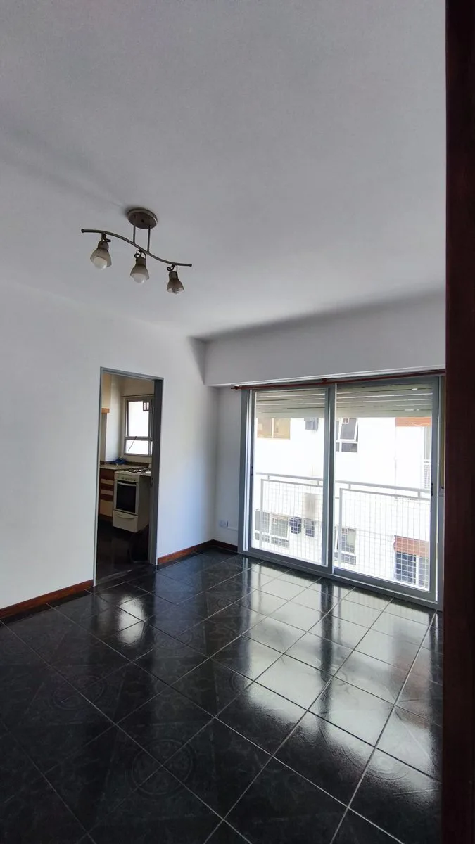 VENTA 2 AMB ZONA VIAL COSTERO VICENTE LOPEZ foto 5