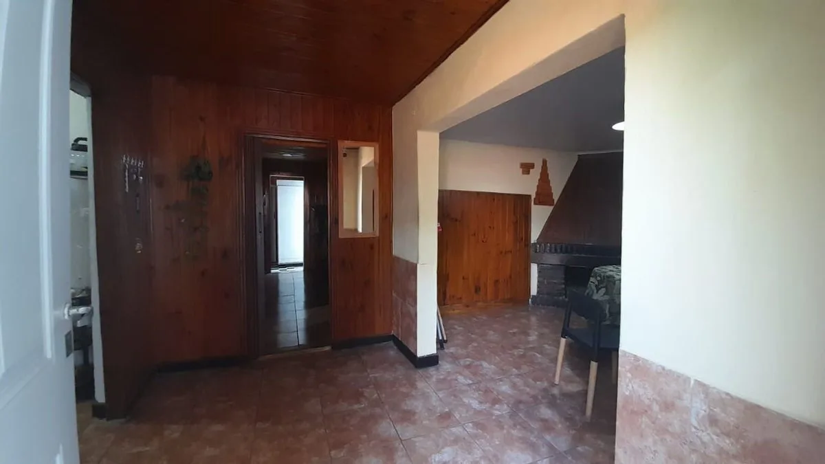 CASA EN VENTA DOS DORMITORIOS EN VILLA GRAL.SAVIO foto 5