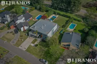 IMPECABLE CASA EN VENTA EN EL RECUERDO EN ESTANCIAS DEL PILAR foto 4