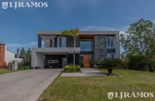 IMPECABLE CASA EN VENTA EN EL RECUERDO EN ESTANCIAS DEL PILAR foto 5