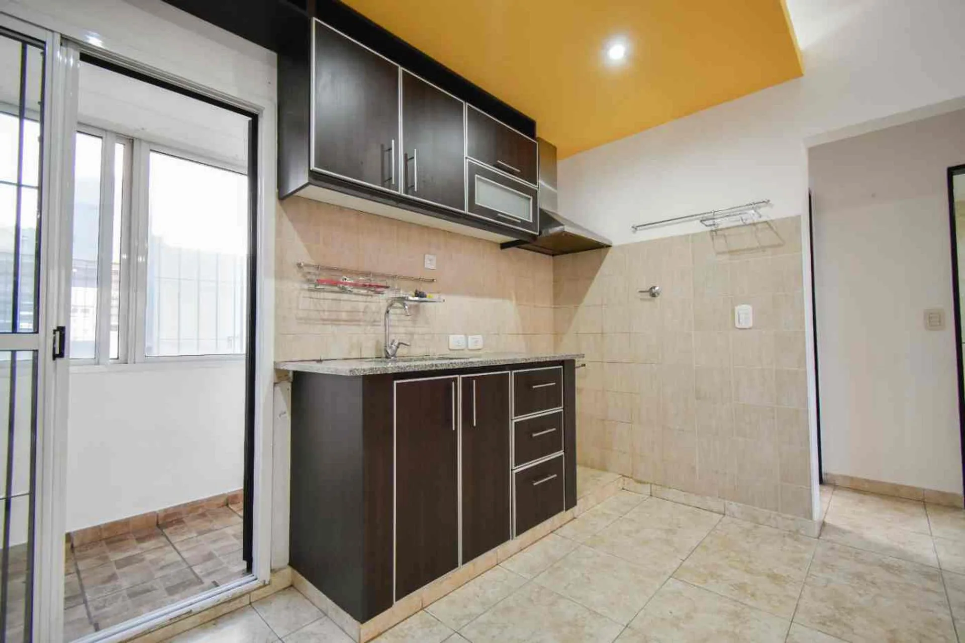 DEPARTAMENTO VENTA  VILLA LUZURIAGA 3 AMBIENTES foto 3