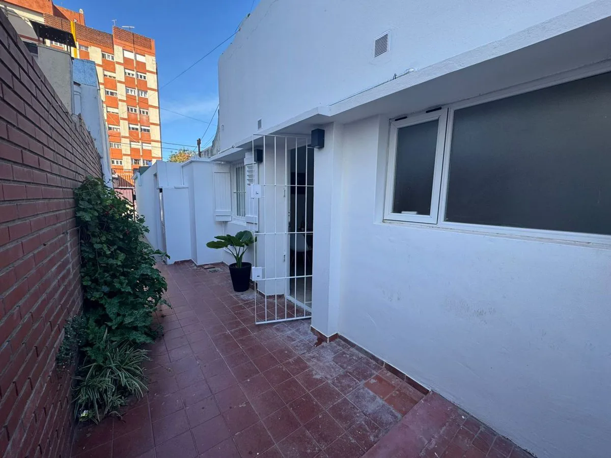 VENTA PH DE DOS AMB RECICLADO CON PATIO foto 2