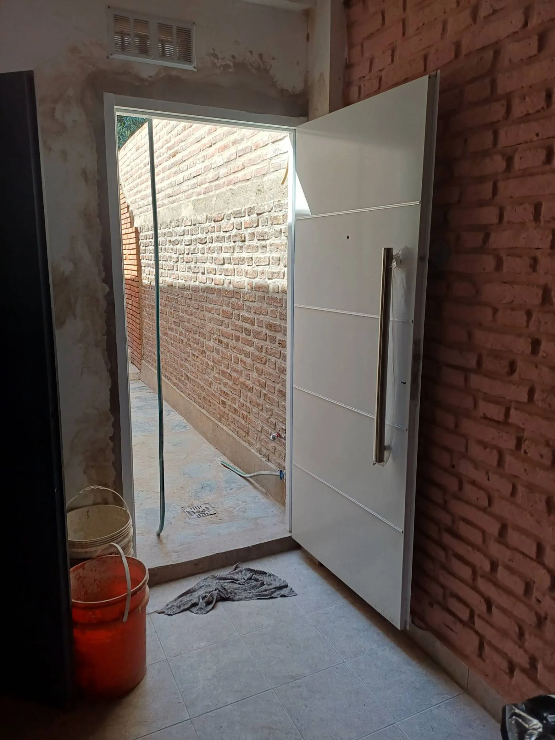 VENTA PH 3 AMB.EN TABLADA CON COCHERA EN 2 PLANTAS foto 5