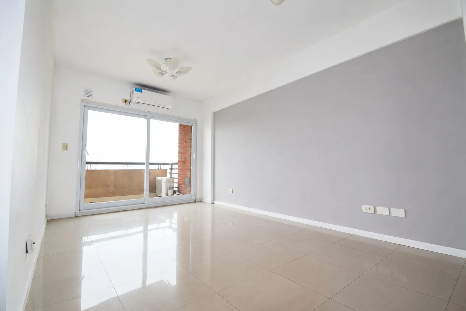 3 ambientes con Balcon Venta Parque Chacabuco foto 2
