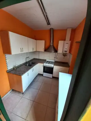 ALQUILER CASA 3 DORMITORIOS BARRIO CENTRO CON PATIO Y TERRAZA foto 1