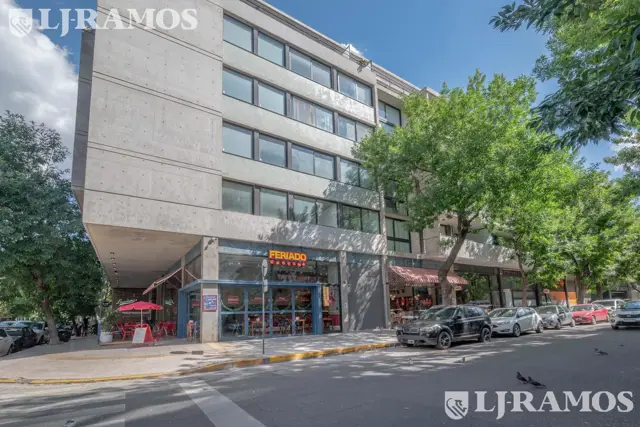 Venta Departamento Monoambiente en Coghlan con patio