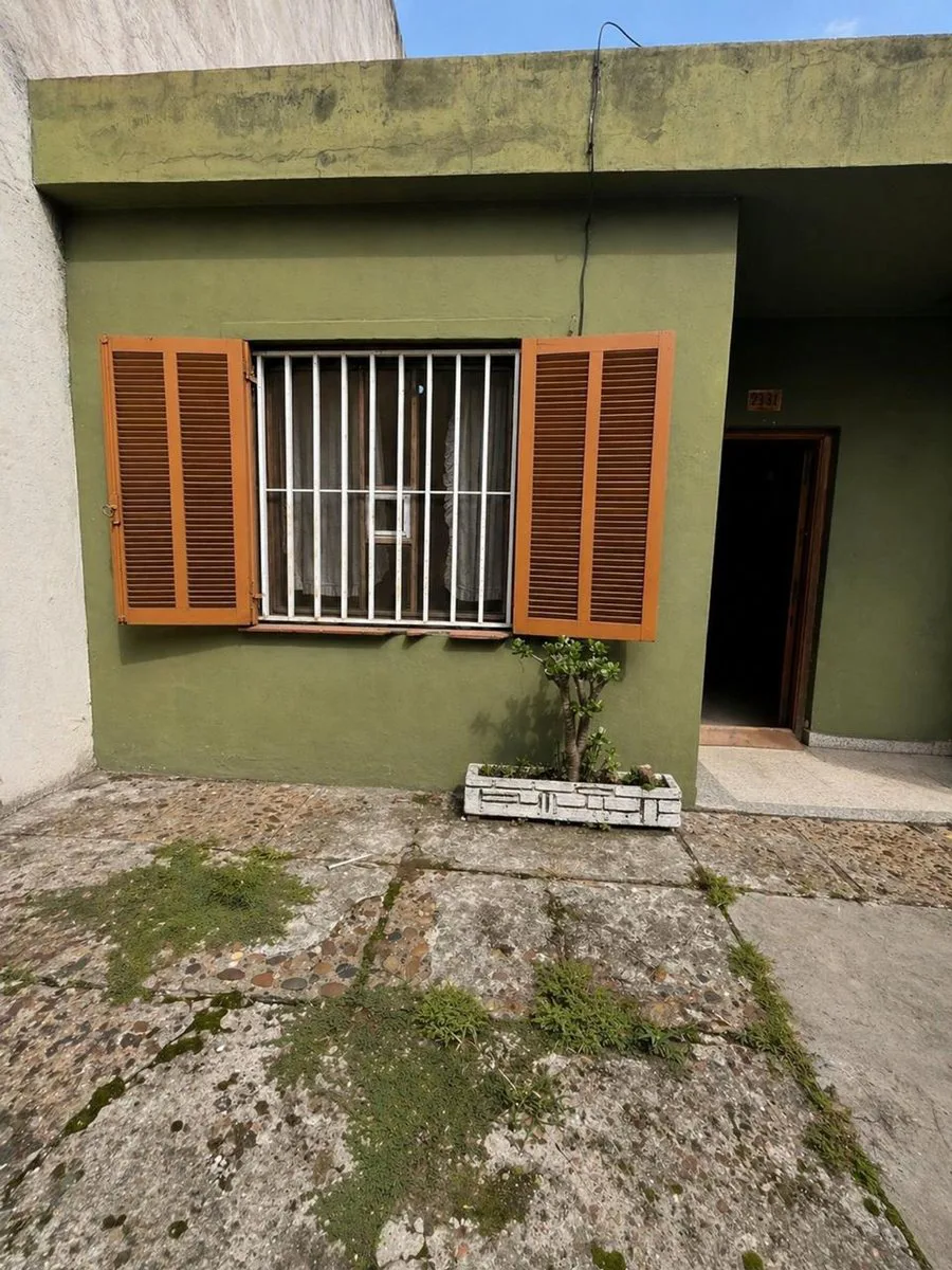 VENTA DOS LOCALES CON VIVIENDA EN VILLA CELINA foto 4