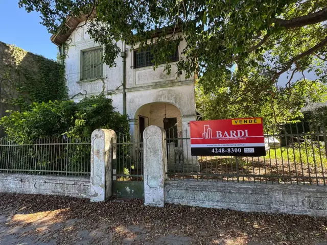 Oportunidad Casa a Refaccionar Emprendimiento Inmobiliario
