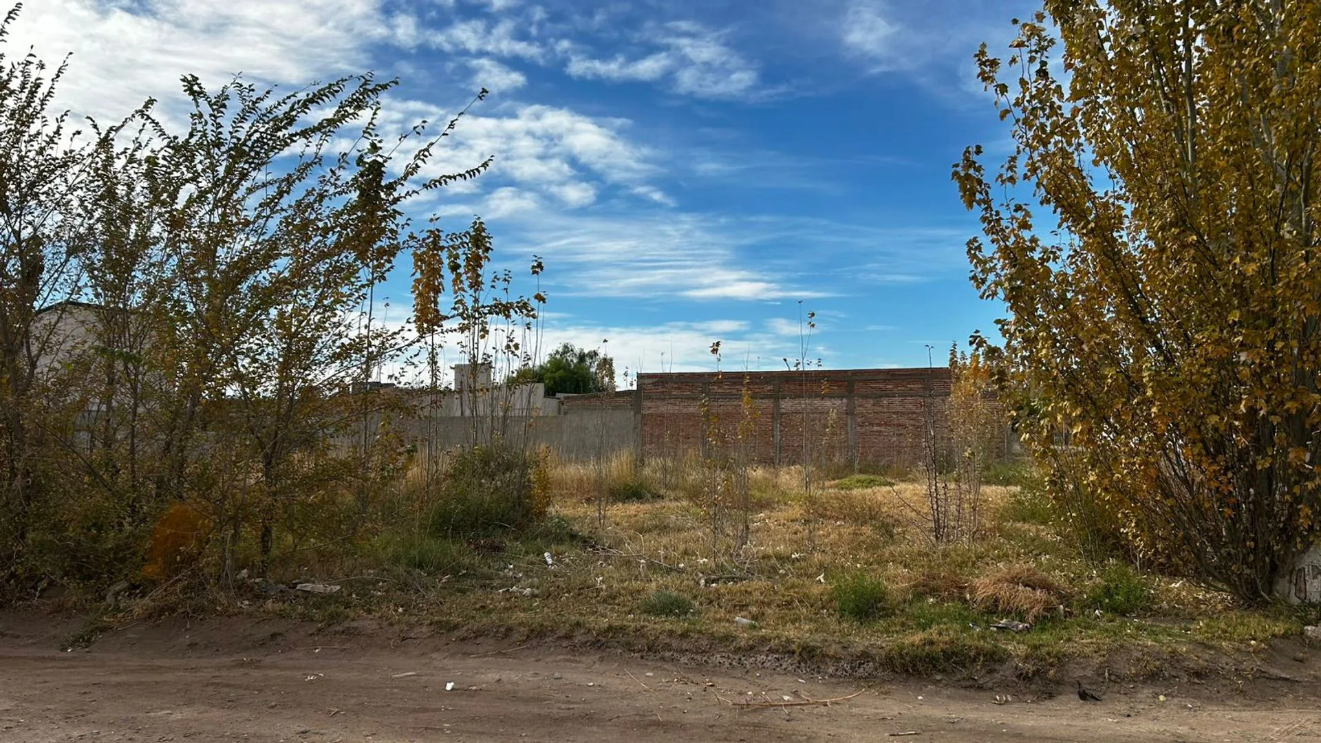 LOTE EN VENTA, BARRIO LAS ACACIAS, FERNANDEZ ORO
