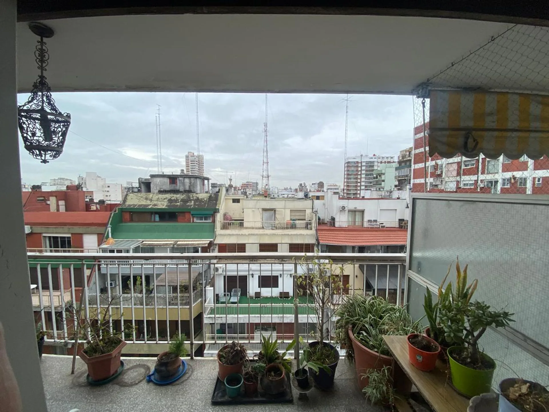 Venta Dpto 3 Ambientes  Flores con cochera foto 4