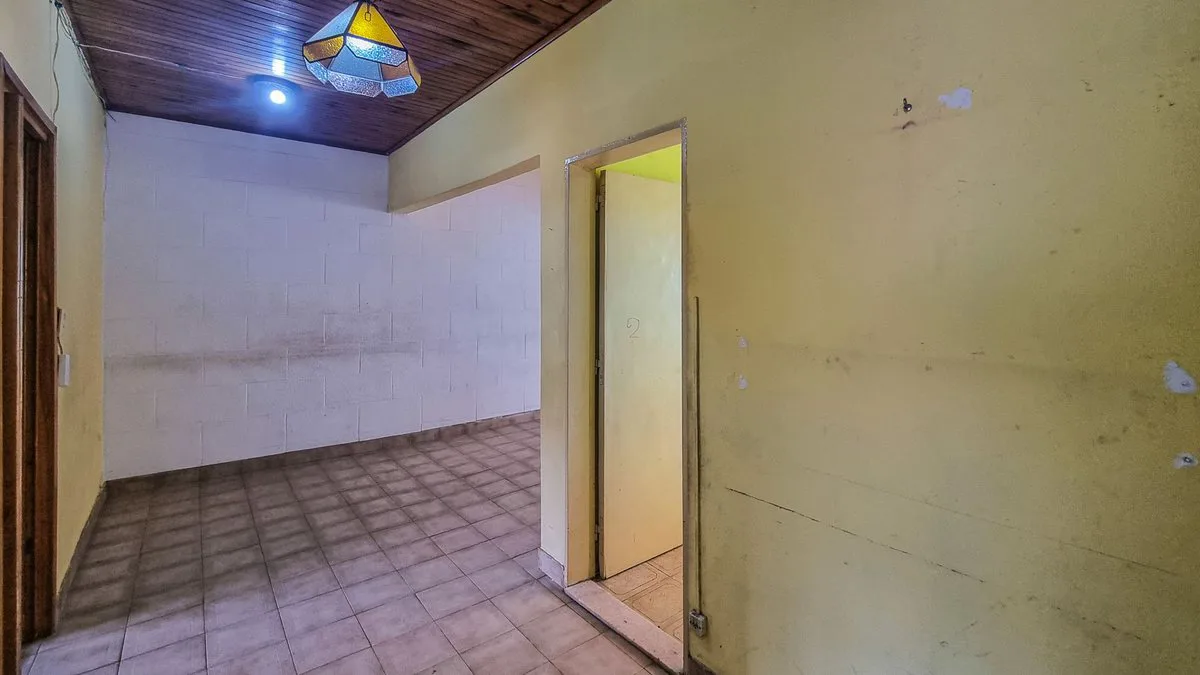 VENTA CASA DE 4 AMBIENTES VILLA LYNCH CON PATIO foto 3