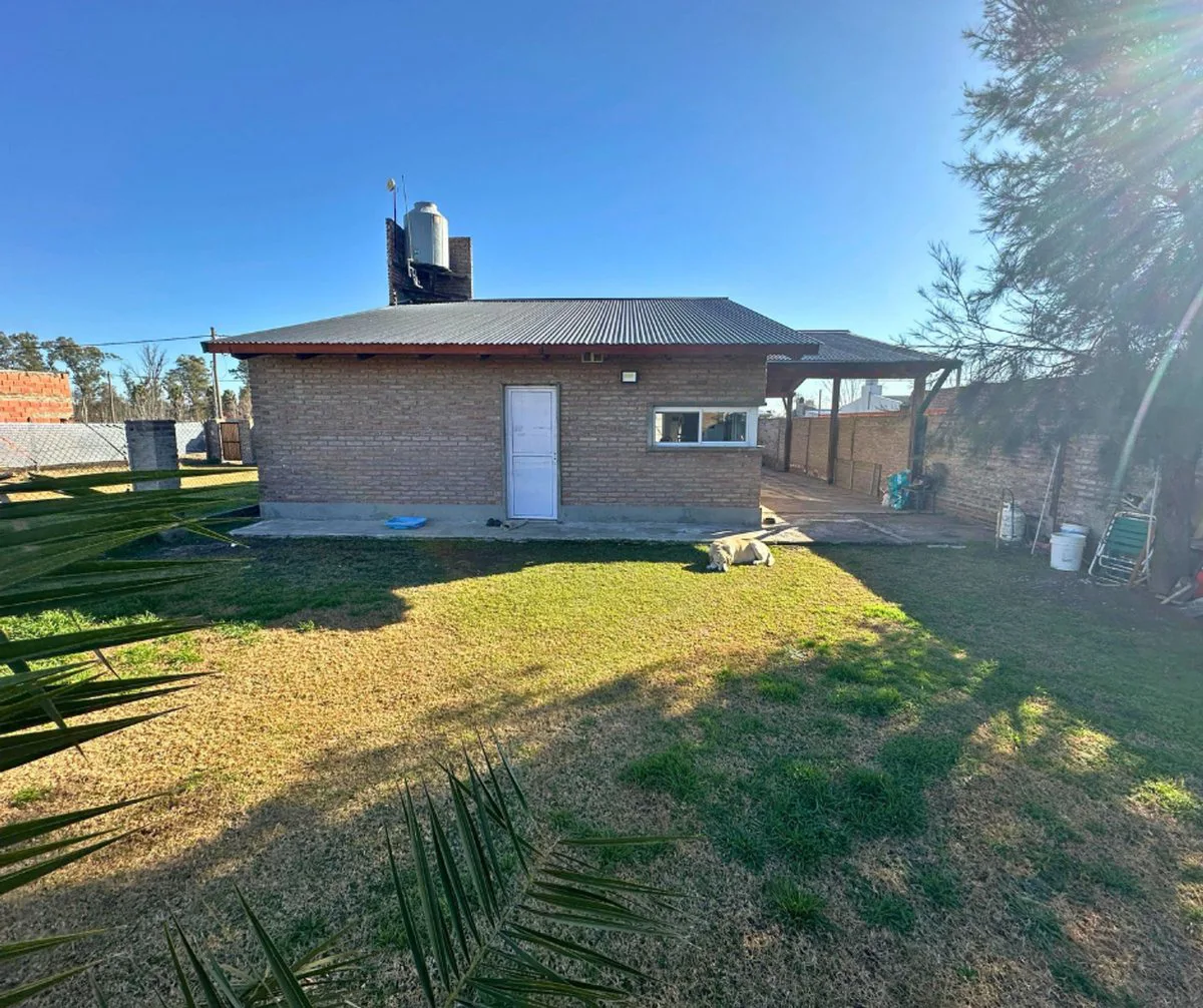 Venta de Casa de 3 Dormitorios con Pileta foto 5