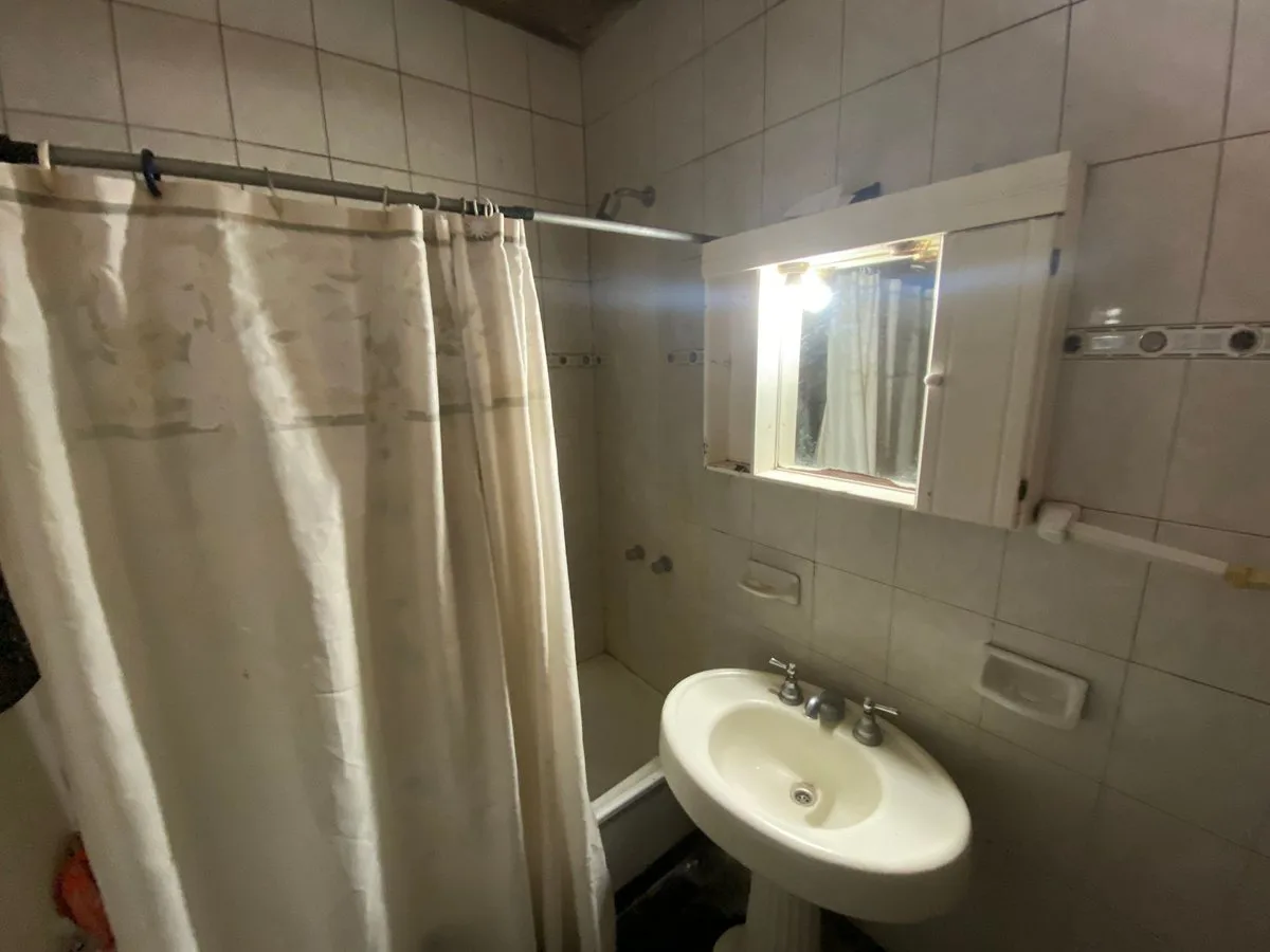 VENTA CASA 4 AMB CON PARQUE Y COCHERA MALVINAS ARG foto 5