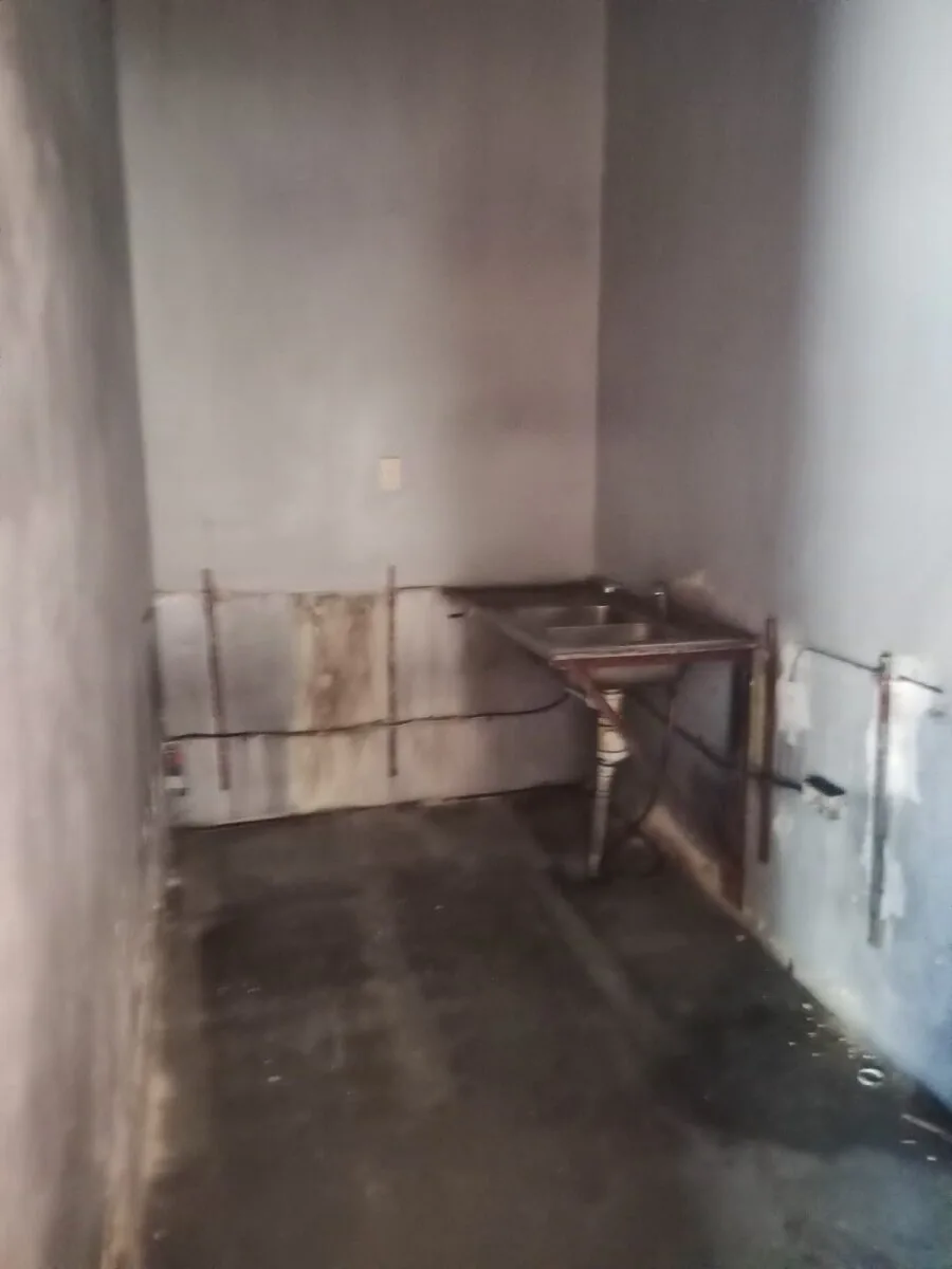 LOCAL CON VIVIENDA foto 4