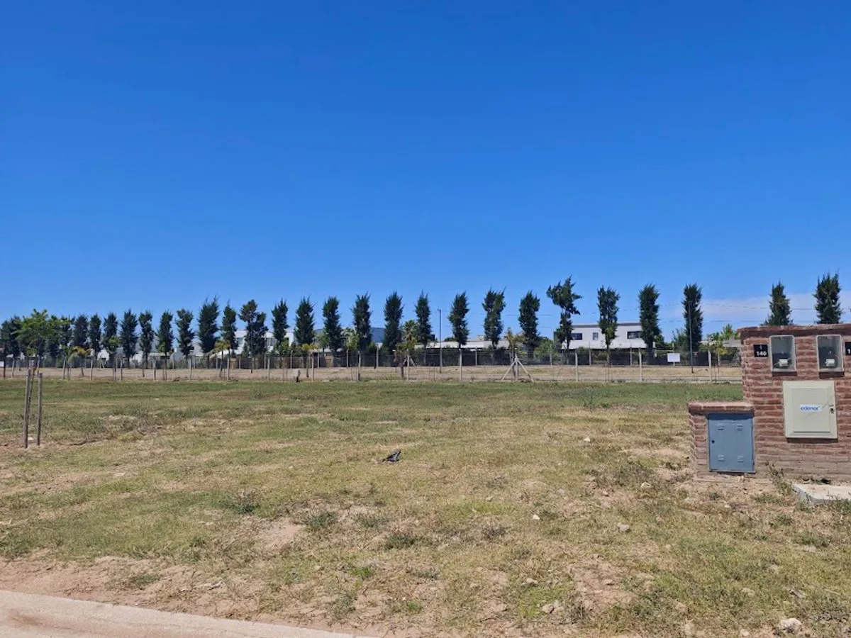 Lote en venta – Barrio La Bahía, Villanueva foto 4