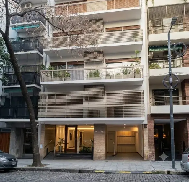 VENTA!!! Oportunidad * 4 ambtes c/cochera a refaccionar