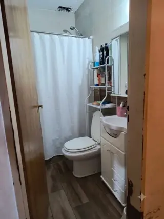 VENTA!!! Oportunidad * 4 ambtes c/cochera a refaccionar foto 5