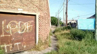 LOTE EN VENTA EN ESQUINA 170 M2 TOTALES VACIO Y LISTO PARA CONSTRUIR. foto 3