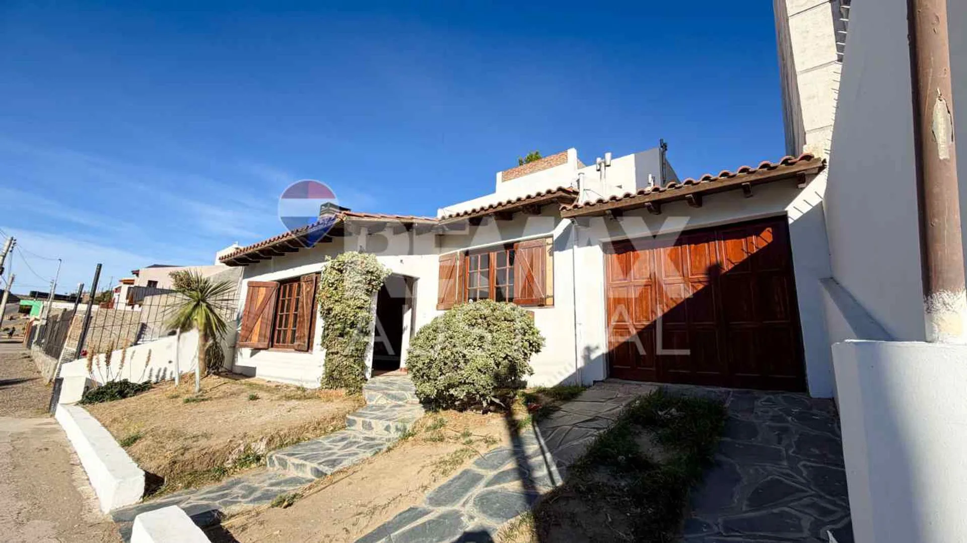CASA de 3 DORMITORIOS BARRIO PUEYRREDÓN foto 2