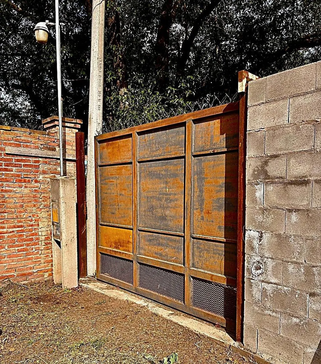 Lote con amplio terreno foto 2