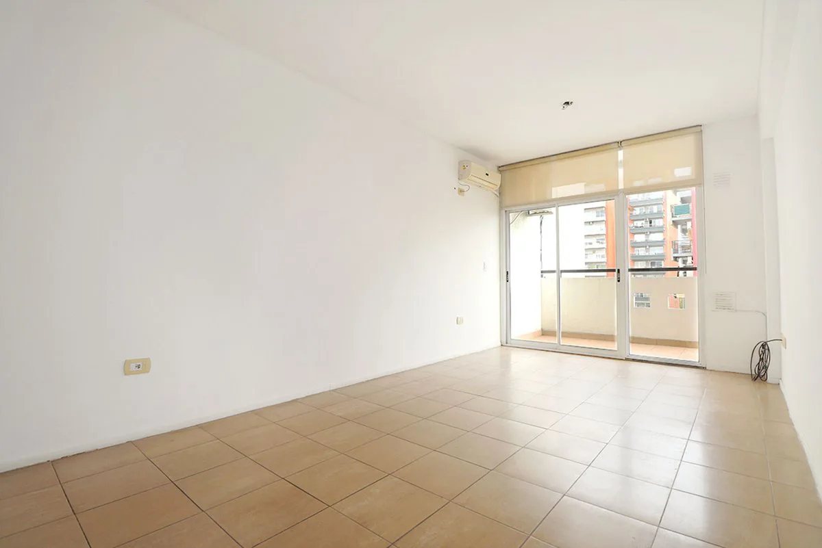 DEPTO 2 AMB VENTA BALCON COCHERA VILLA URQUIZA