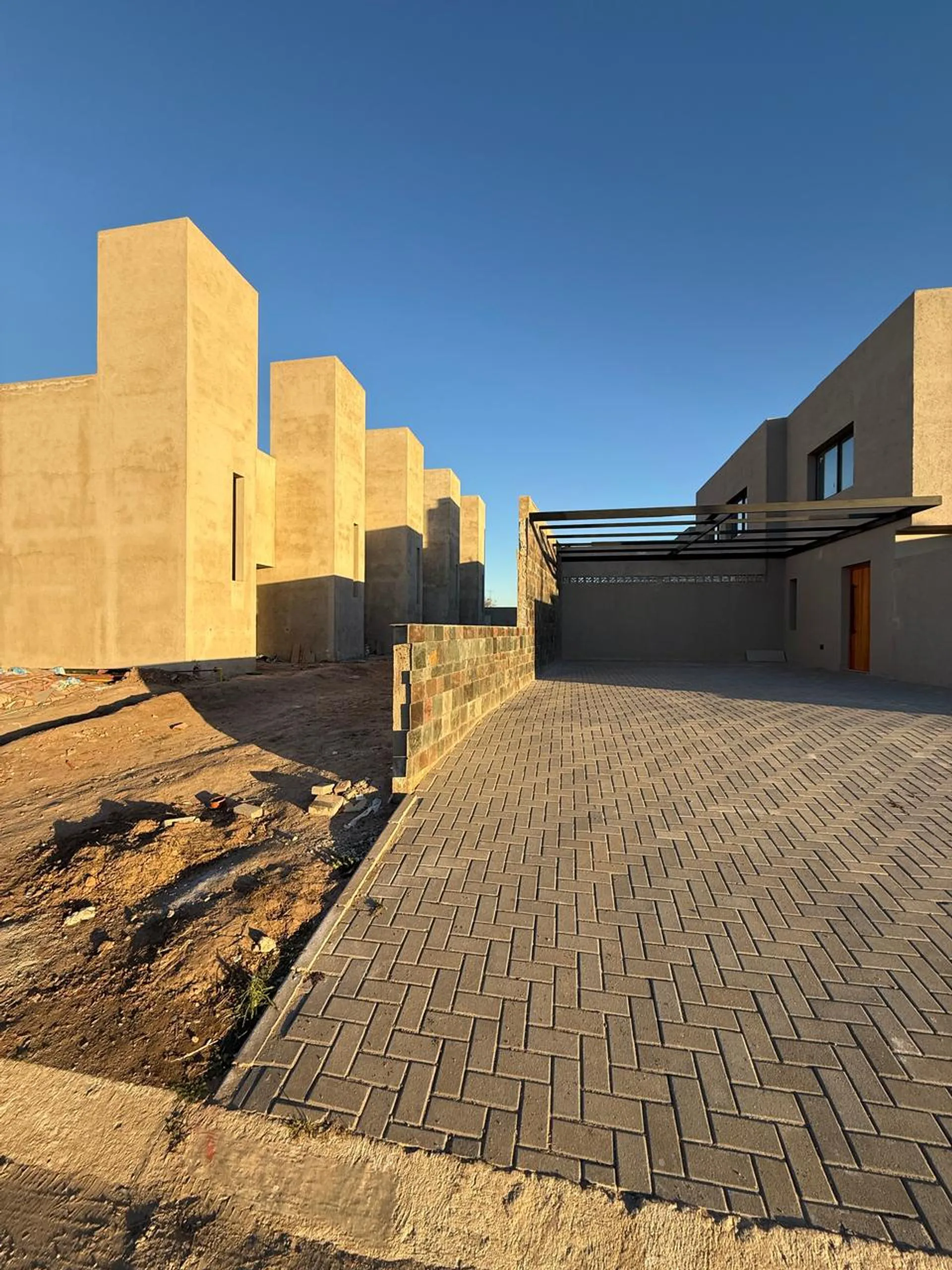 VENTA DUPLEX DOCTA EN HOUSING 2 DORM  ESTRENAR foto 2