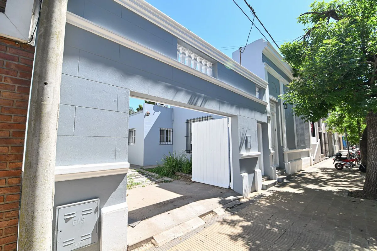Hermosa Casa Antigua en el Centro de Venado Tuerto foto 3