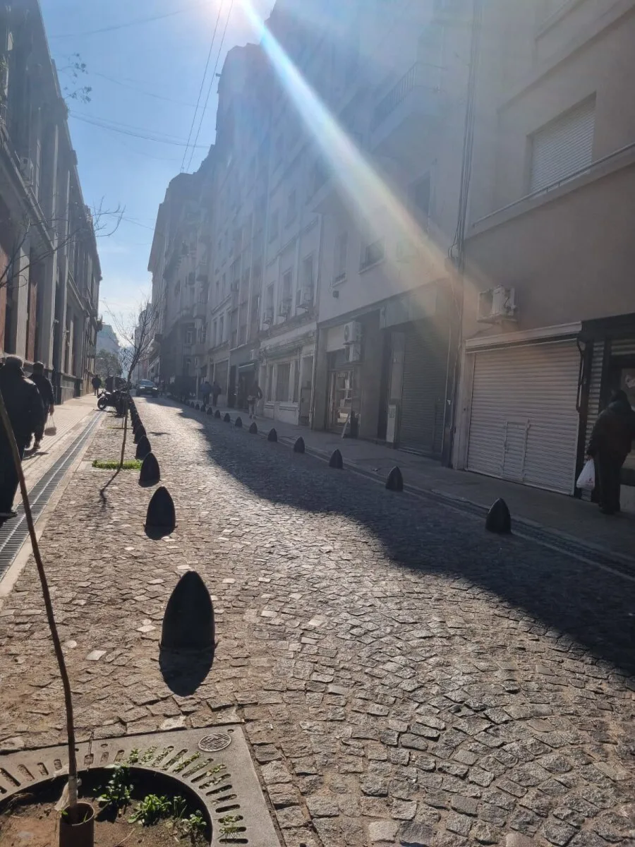 Alquiler de un local en Balcarce al 200 en pleno corazón de San Telmo. foto 3