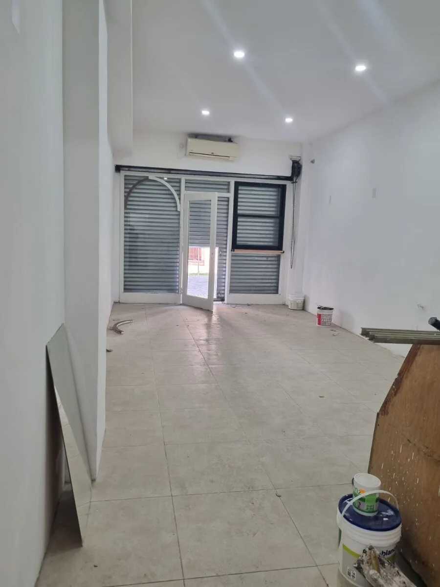 Alquiler de un local en Balcarce al 200 en pleno corazón de San Telmo. foto 5
