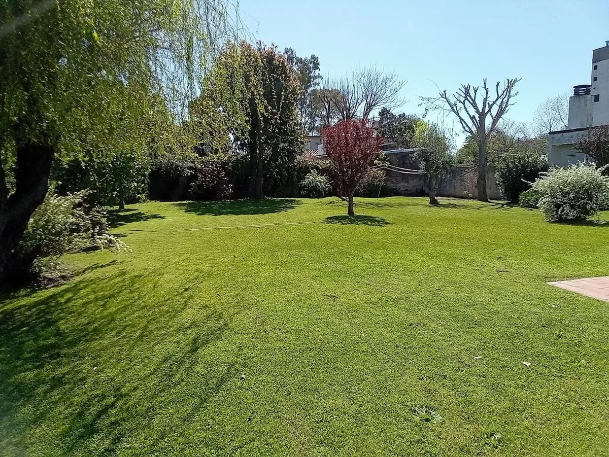 VENTA CASA 6 AMBIENTES JARDIN DEL VISO PILAR foto 3