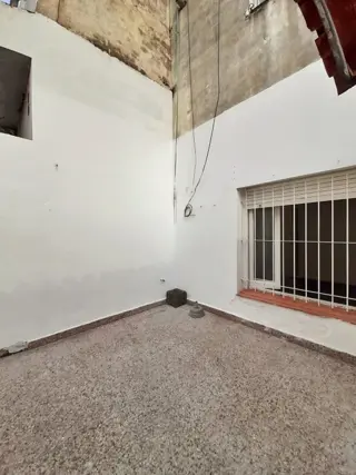 Depto en PH Tipo Casa al Frte Plta Baja 3 amb c/Patio y Garaje foto 3