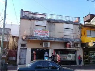 DEPARTAMENTO A RECICLAR.EXCELENTE UBICACION. foto 1
