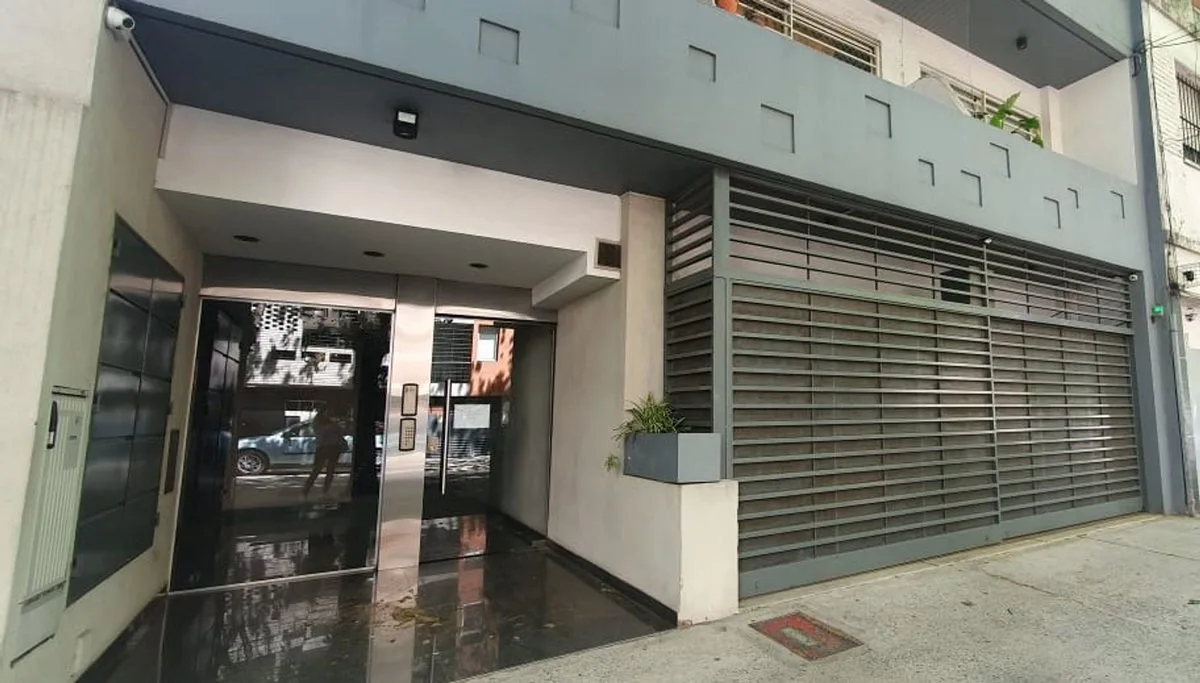 VENTA MONOAMBIENTE AL FRENTE/BALCON  PARQUE CHAS foto 4