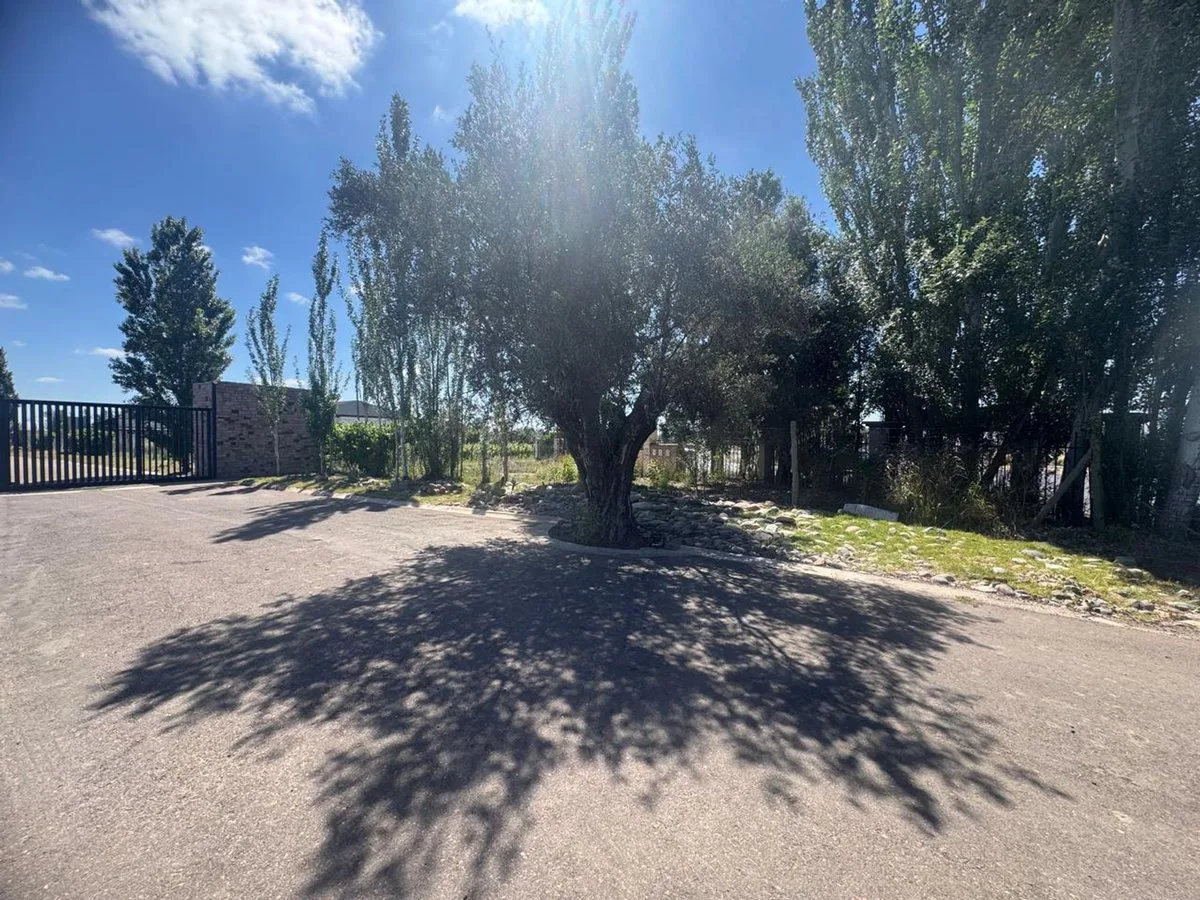 VENTA LOTE 500 M BARRIO PRIVADO LUJAN APTO CREDITO foto 3