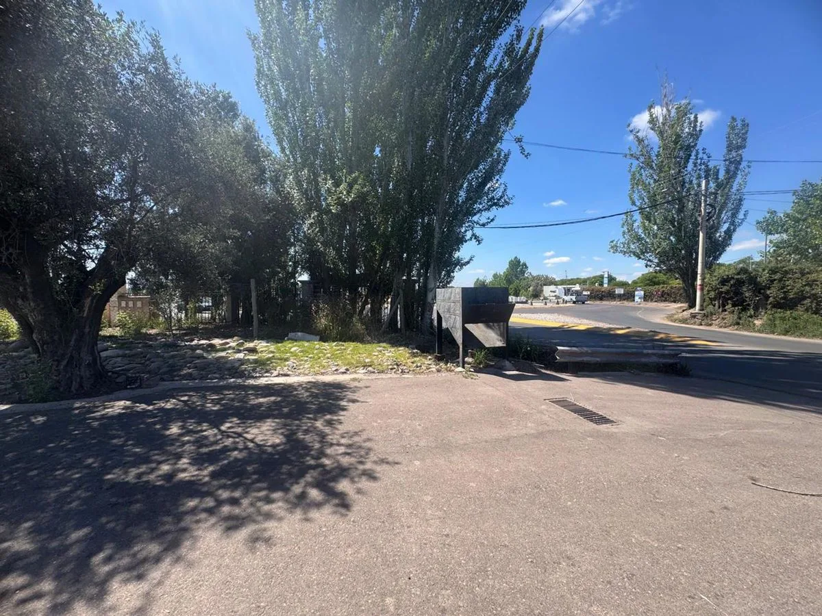 VENTA LOTE 500 M BARRIO PRIVADO LUJAN APTO CREDITO foto 4