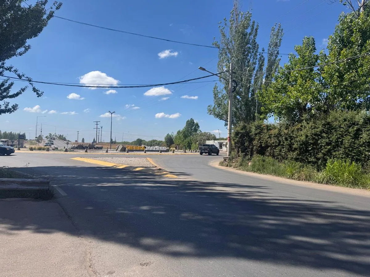 VENTA LOTE 500 M BARRIO PRIVADO LUJAN APTO CREDITO foto 5