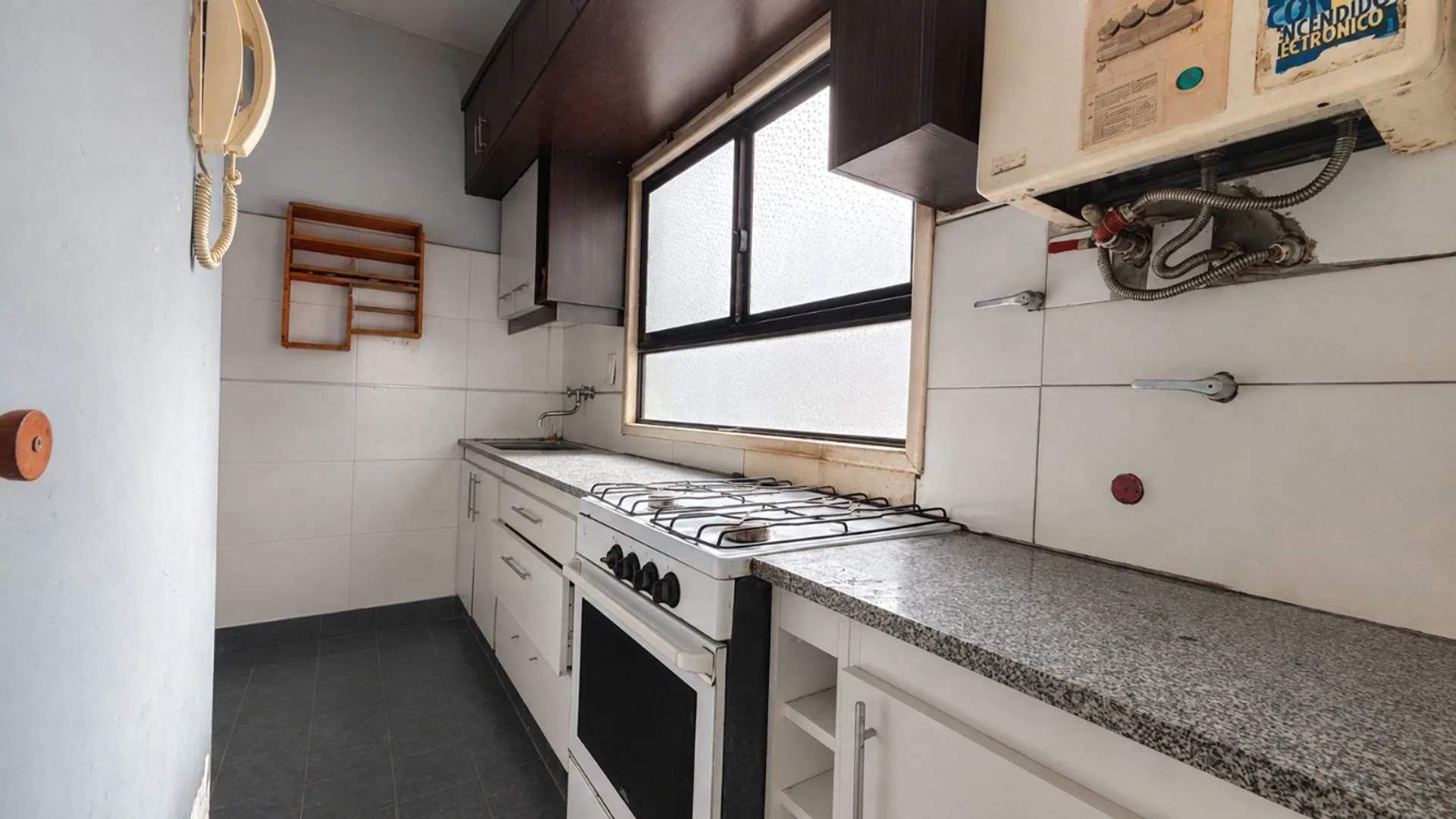 VENTA DEPARTAMENTO 3 AMBIENTES DEPENDENCIA CENTRO. foto 4