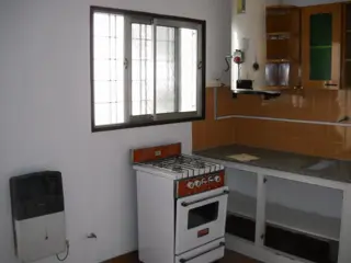 CASA PARA USO COMERCIAL (ROSETTI 959) C.MADERO foto 4