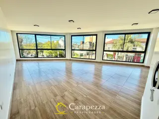 Oficina Comercial / Local En 1° Piso en Alquiler en Villa Bosch foto 1