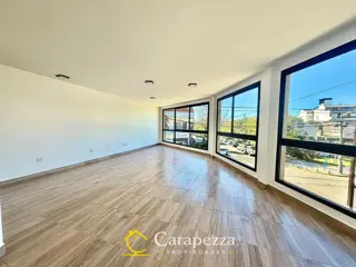 Oficina Comercial / Local En 1° Piso en Alquiler en Villa Bosch foto 5