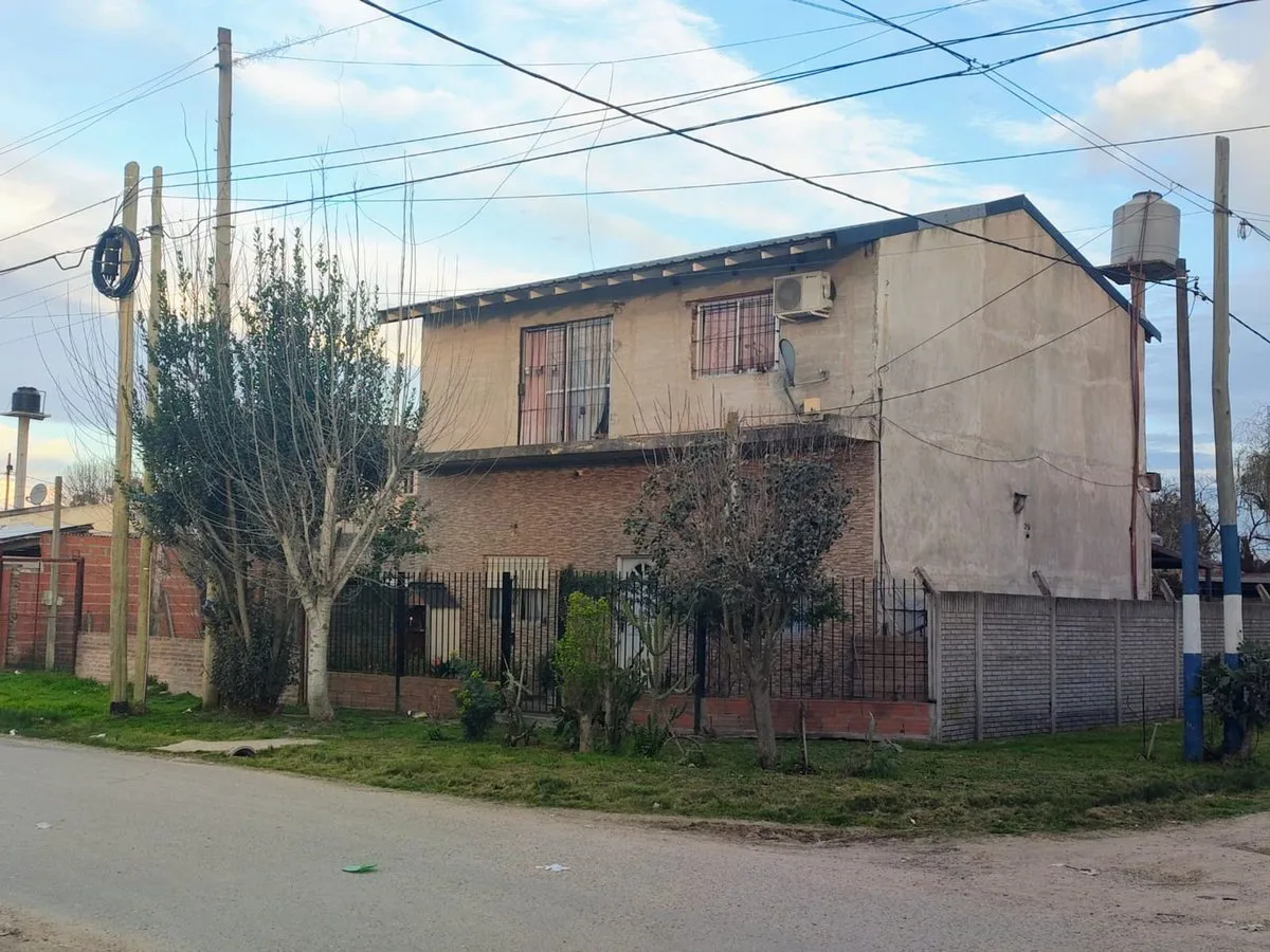 Venta Casa 4 Ambientes Ezeiza Patio/Parrilla foto 2