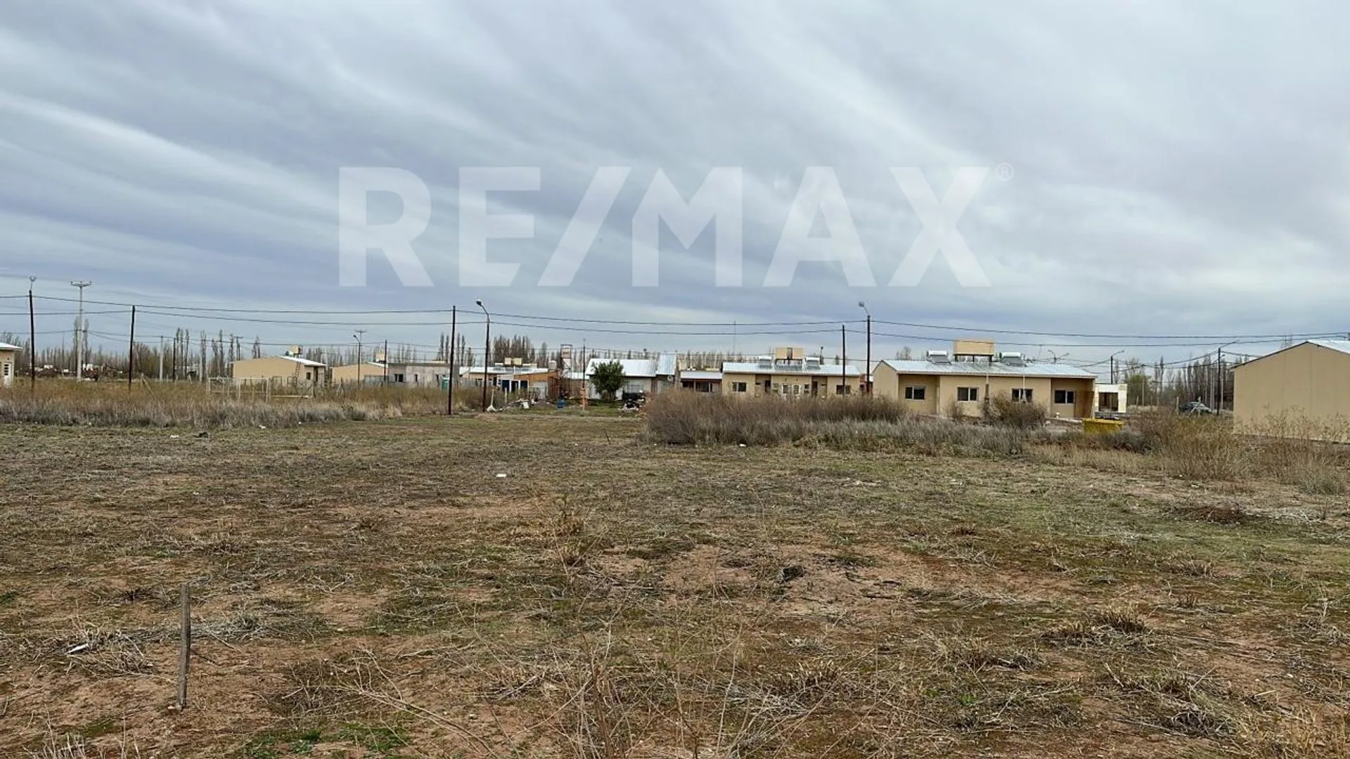 VENTA LOTE - VIENTOS DEL SUR - PLOTTIER foto 4