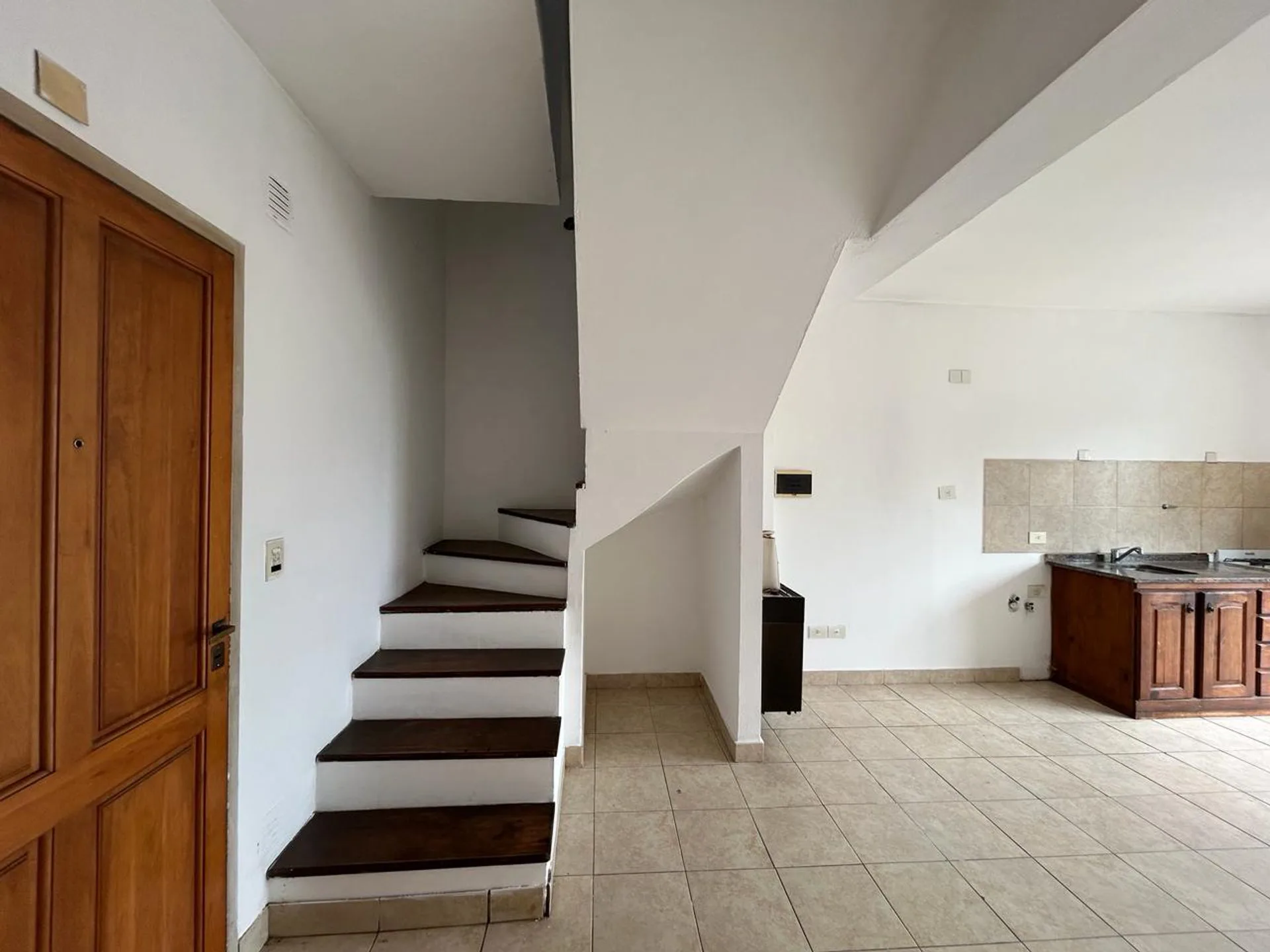 VENTA DEPTO 2 AMB PILAR CENTRO DUPLEX APTO CRED foto 4