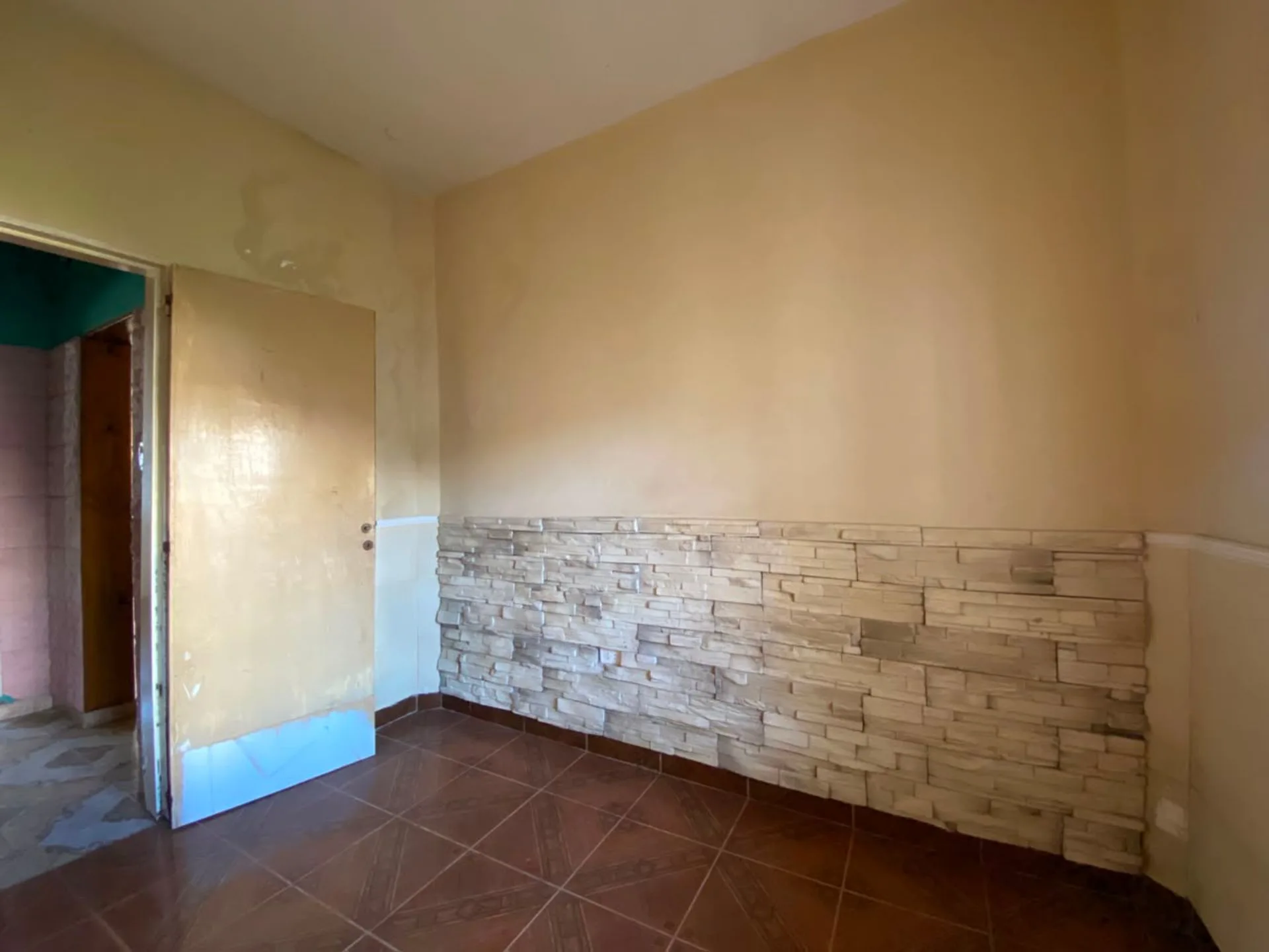CASA 3 AMBIENTES VENTA MORON foto 5