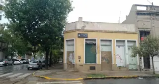 VENTA DE LOCAL COMERCIAL Y UNIDADES HABITACIONALES A RECICLAR SOBRE LOTE PROPIO EN SAN CRISTOBAL foto 1
