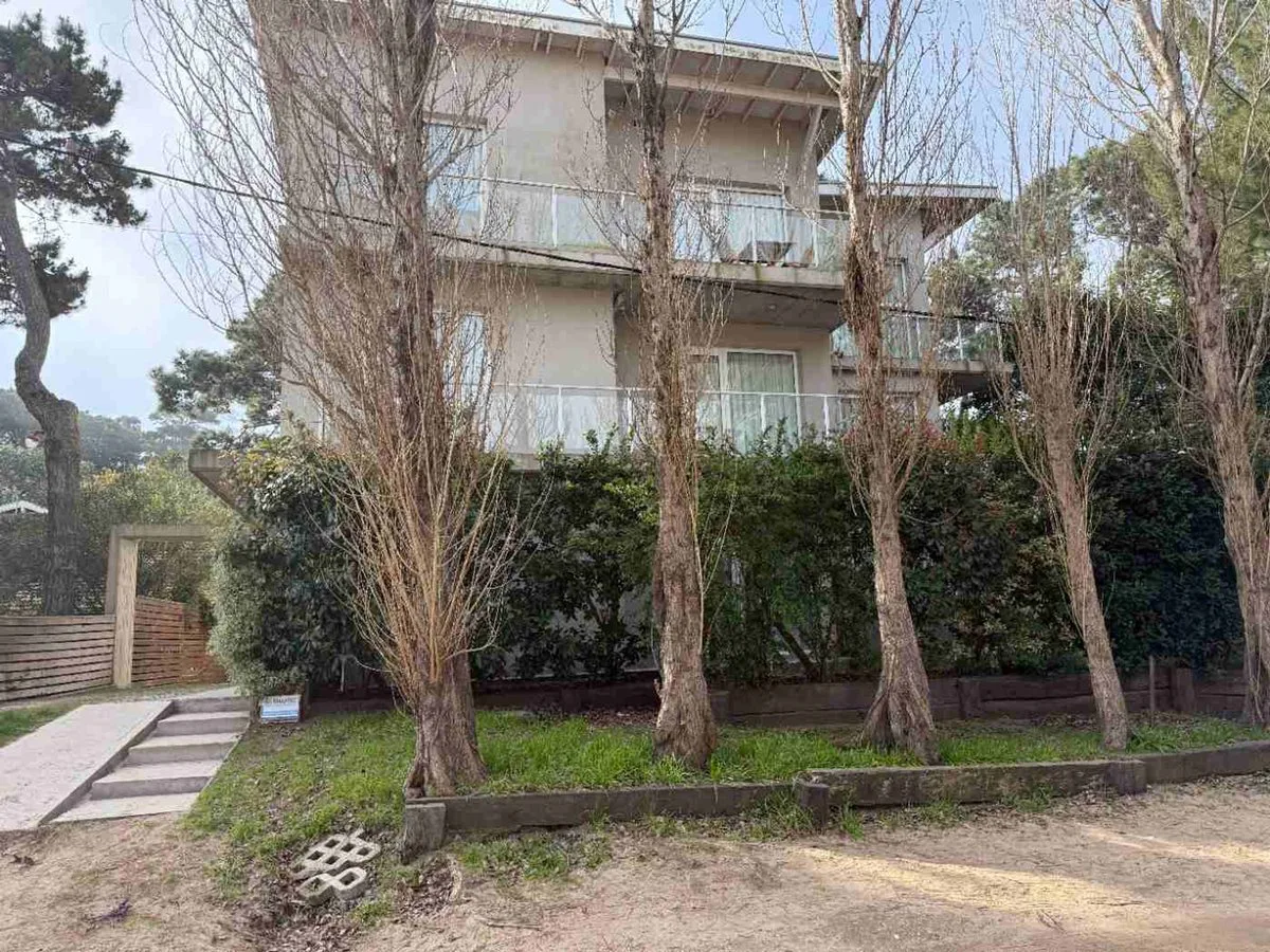 DEPARTAMENTO VENTA VALERIA DEL MAR 2 AMB COCHERA foto 2