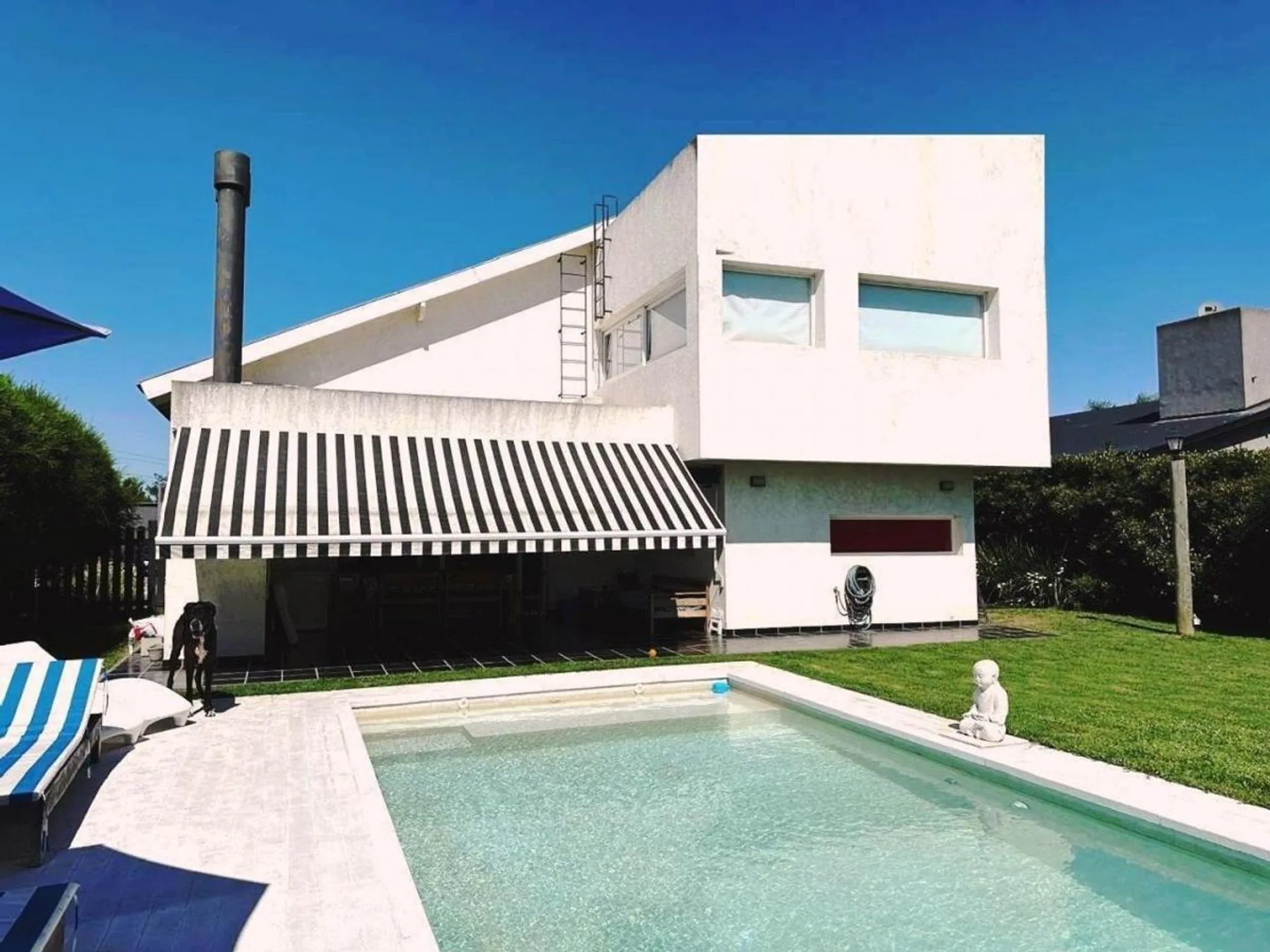 CASA EN VENTA EN INGENIERO MASCHWITZ 4 AMBIENTES foto 2