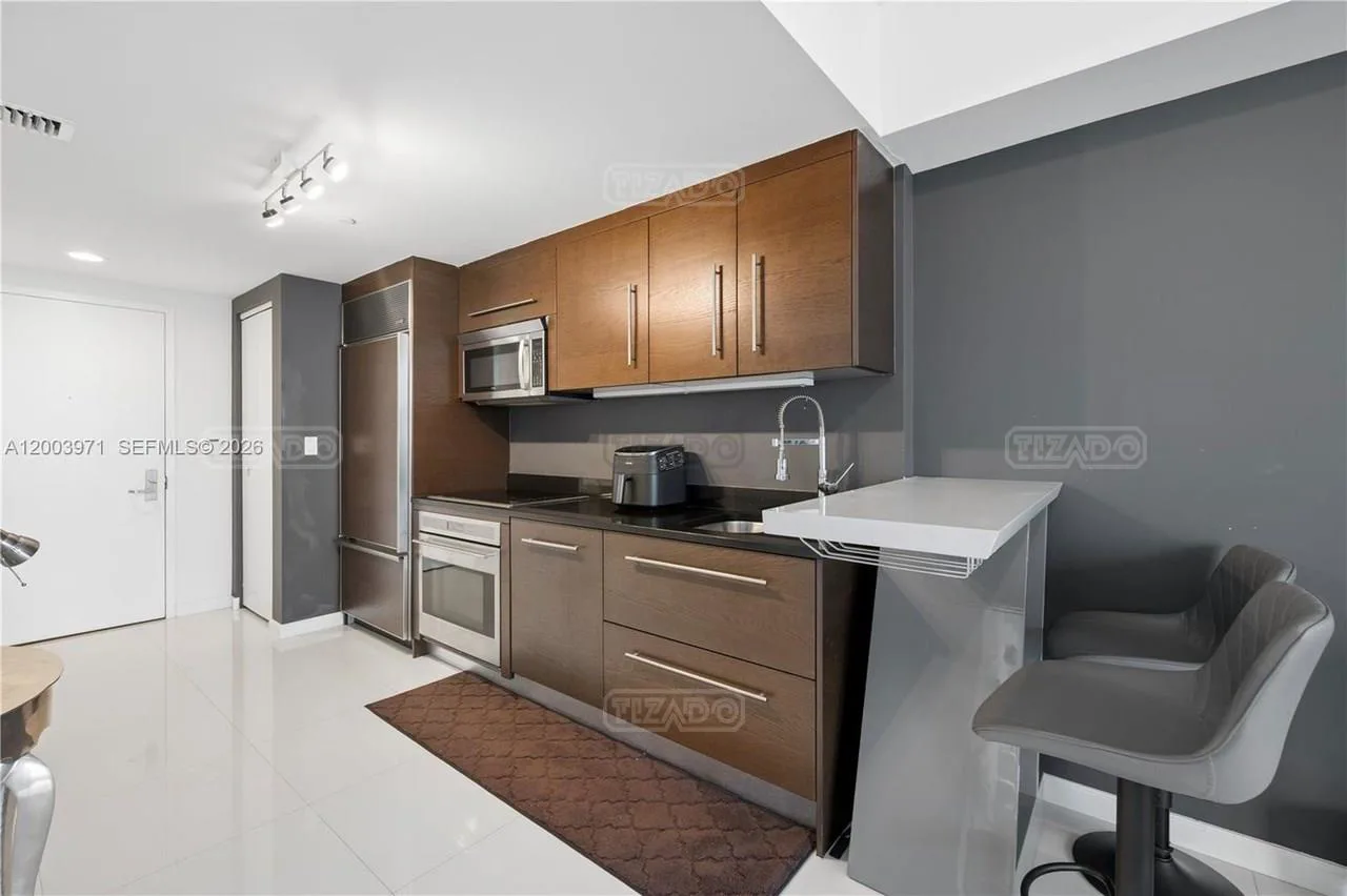 465 Brickell Ave 400 foto 4